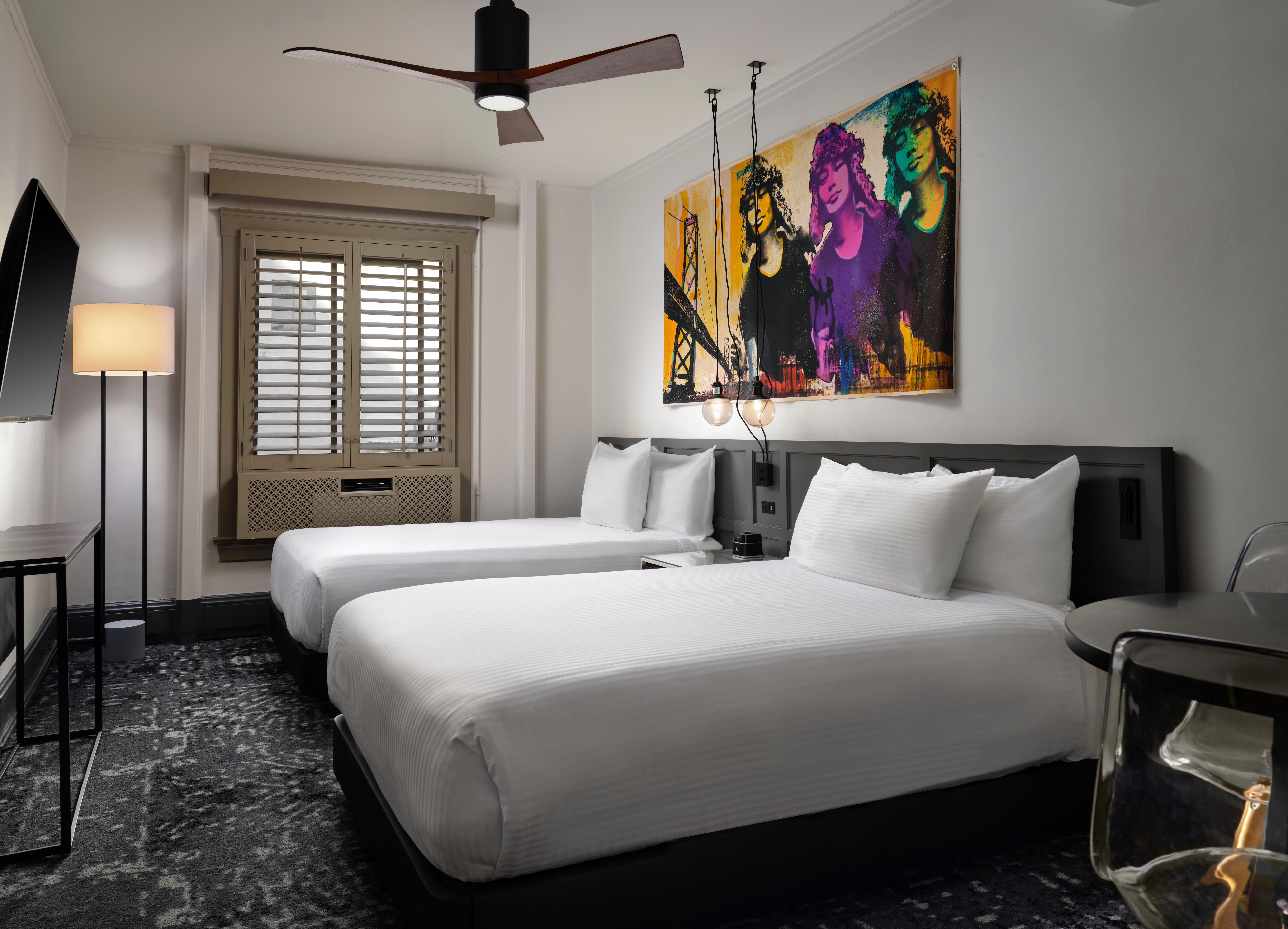Queen Room with Two Queen Beds,1498646518:JPEG