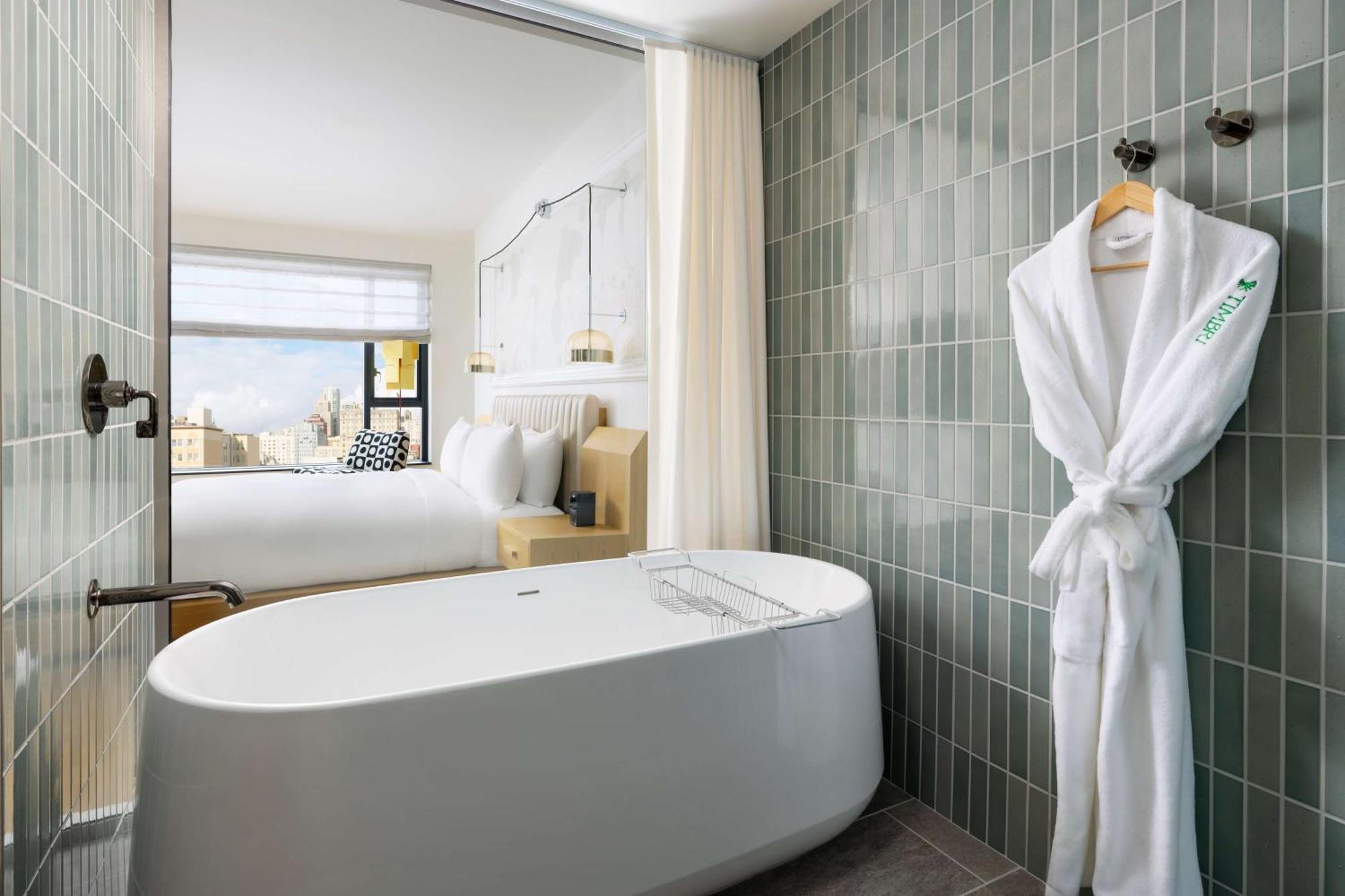 One-Bedroom Skyline King Suite
